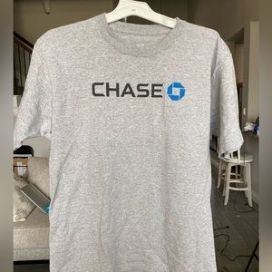 Chase a bag tee